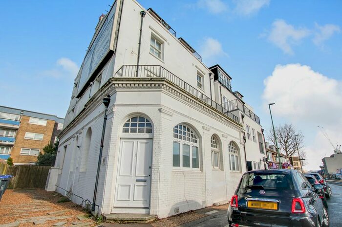 1 Bedroom Flat To Rent In Brighton Road, Shoreham-By-Sea, BN43