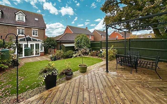 4 Bedroom Semi Detached House For Sale In Woodlands, Little Common, TN39