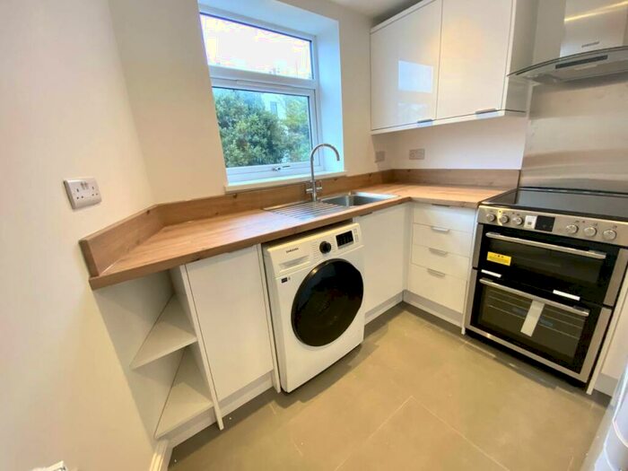 1 Bedroom Flat To Rent In Windsor Terrace, Totterdown, Bristol, BS3