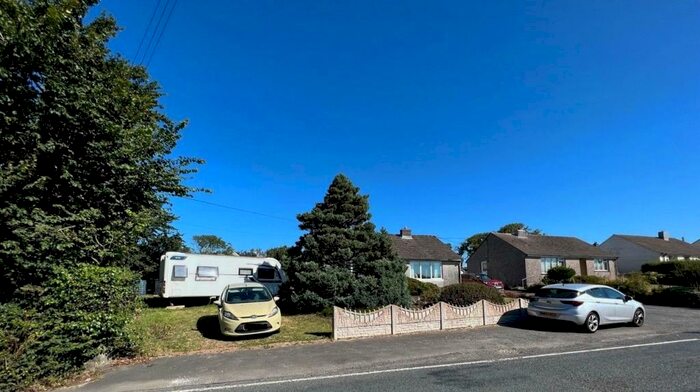 3 Bedroom Bungalow For Sale In Poyston Cross, Haverfordwest, SA62