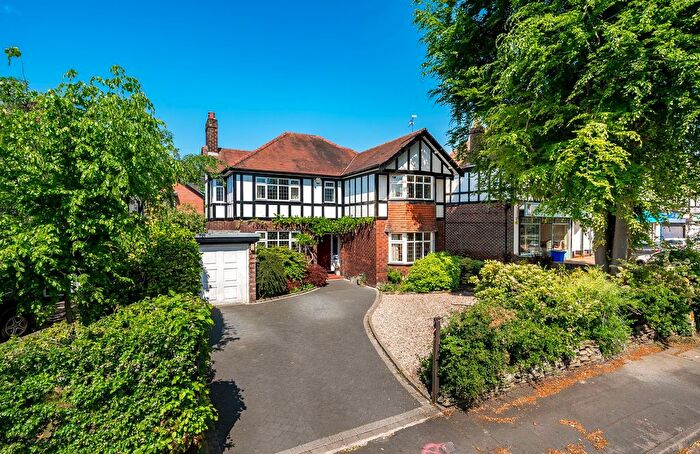 5 Bedroom Detached House For Sale In Framingham Road, Sale, M33