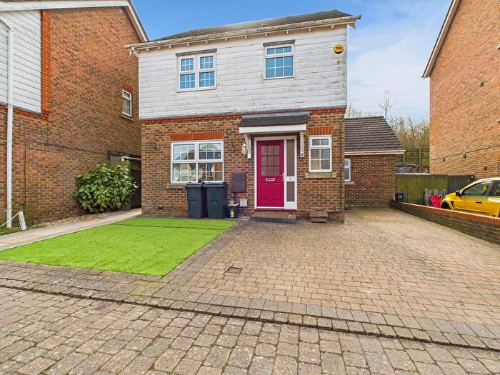 4 Bedroom Detached House To Rent In Great Fishers, Singleton, Ashford, TN23