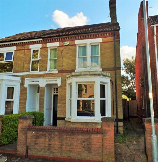 3 Bedroom House To Rent In Huntly Grove, Off Park Road, Peterborough, PE1