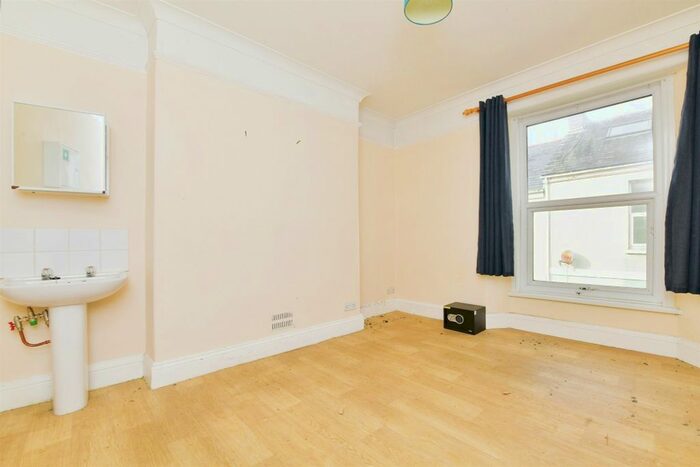 3 Bedroom Terraced House For Sale In Nelson Street, Plymouth, PL4
