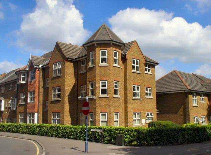 2 Bedroom Apartment To Rent In Woking, GU21