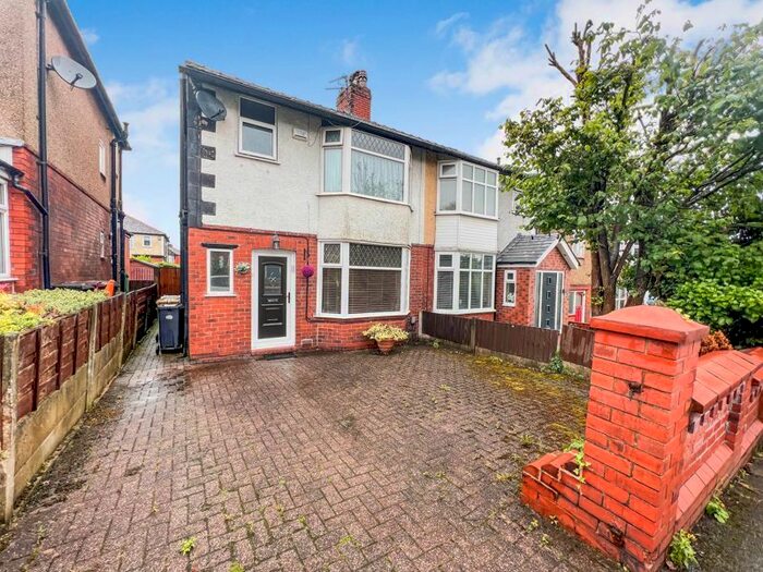 3 Bedroom Semi-Detached House To Rent In Sharples Avenue, Bolton, BL1