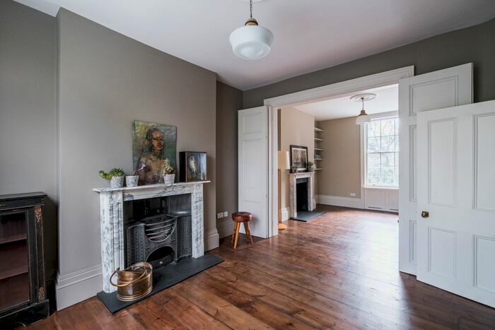 4 Bedroom Terraced House To Rent In Canonbury Grove, London, N1