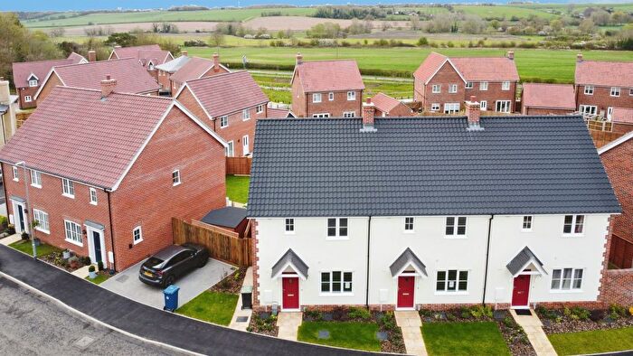 3 Bedroom End Terrace House For Sale In Weavers Way, Clare, Sudbury, CO10