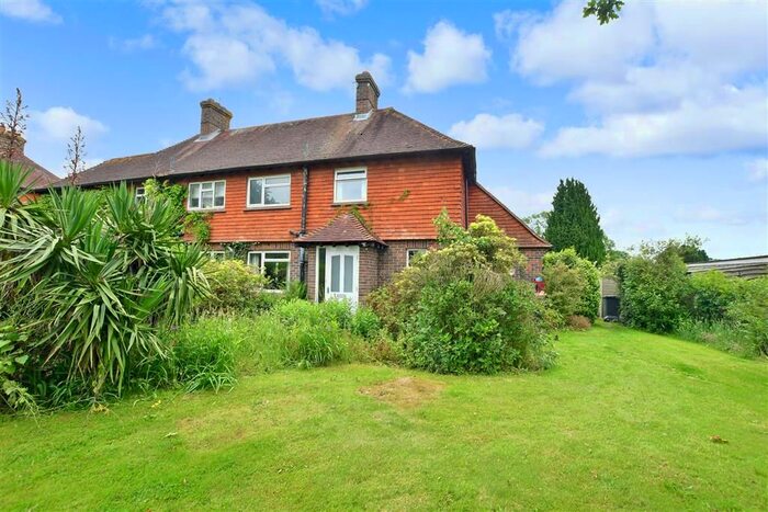2 Bedroom Semi-Detached House For Sale In High Street, Fletching, East Sussex, TN22