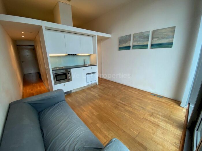 Apartment To Rent In Abito, Greengate, M3