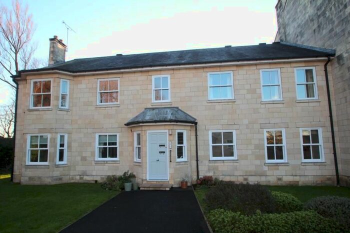 2 Bedroom Flat To Rent In Riverdale Gardens, Boston Spa LS23