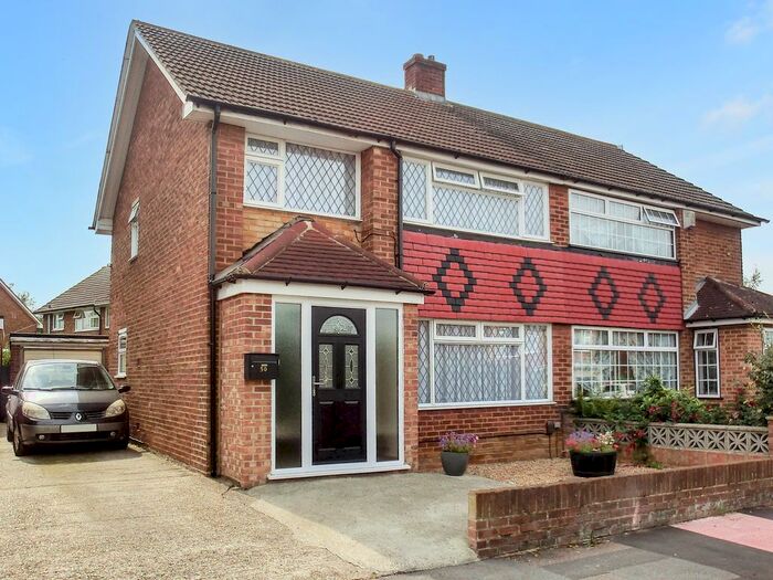 3 Bedroom Semi-Detached House To Rent In St. Francis Avenue, Gravesend, DA12