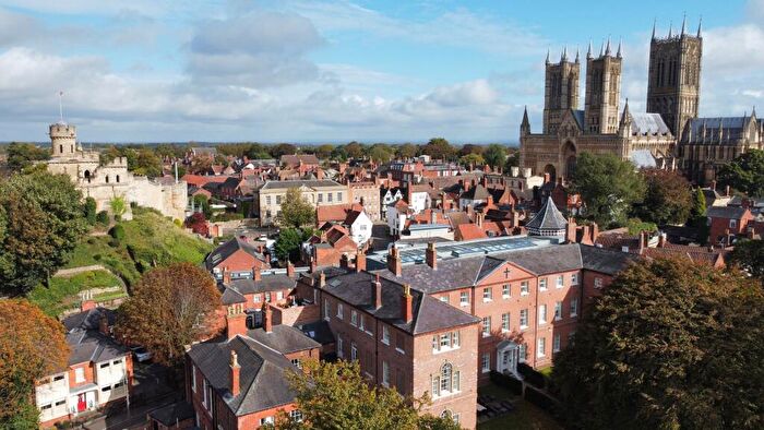 3 Bedroom Flat For Sale In Wordsworth Street, Uphill Lincoln, Lincoln, LN1