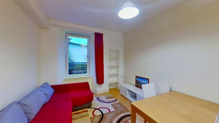 1 Bedroom Flat To Rent In Caledonian Crescent, Edinburgh, EH11