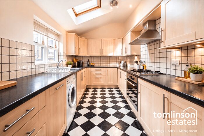 6 Bedroom Terraced House To Rent In Rothesay Avenue, Lenton, Nottingham, NG7