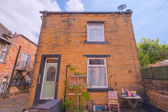2 Bedroom Terraced House For Sale In Sutcliffe Street, Halifax, HX2
