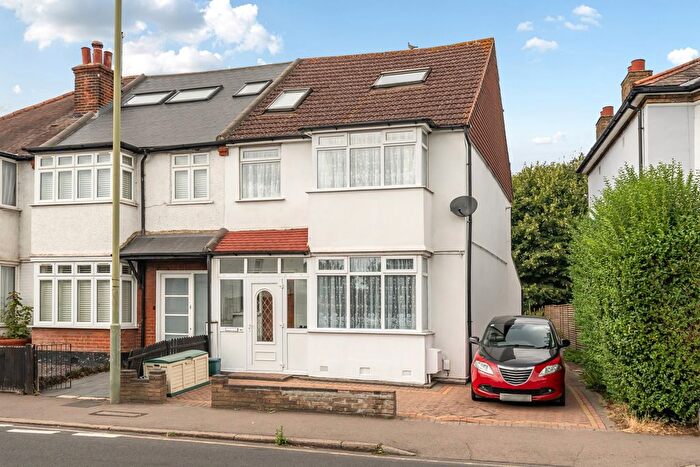 4 Bedroom End Terrace House For Sale In Homesdale Road, Bromley, BR2