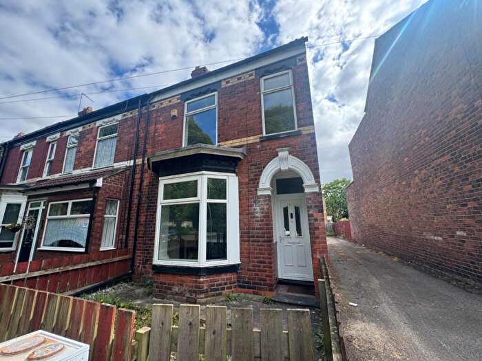 3 Bedroom End Of Terrace House To Rent In Ella Street, Hull, East Riding Of Yorkshire, HU5