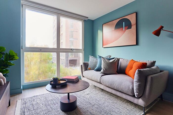 1 Bedroom Flat To Rent In The Junction, Whitehall, Leeds, West Yorkshire, LS12