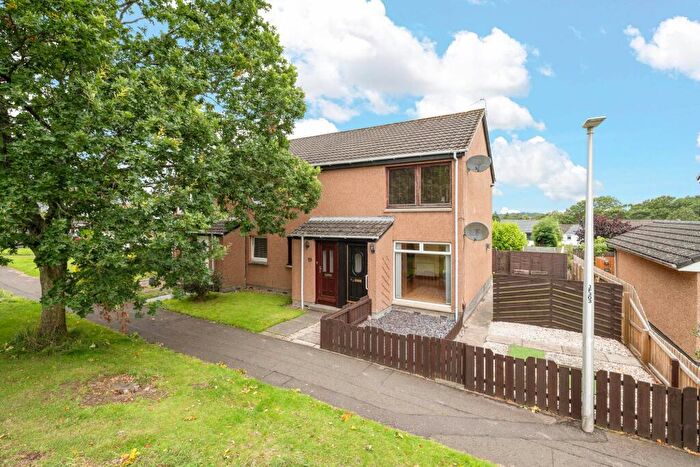 2 Bedroom Flat For Sale In Spottiswoode Gardens, Mid Calder, EH53