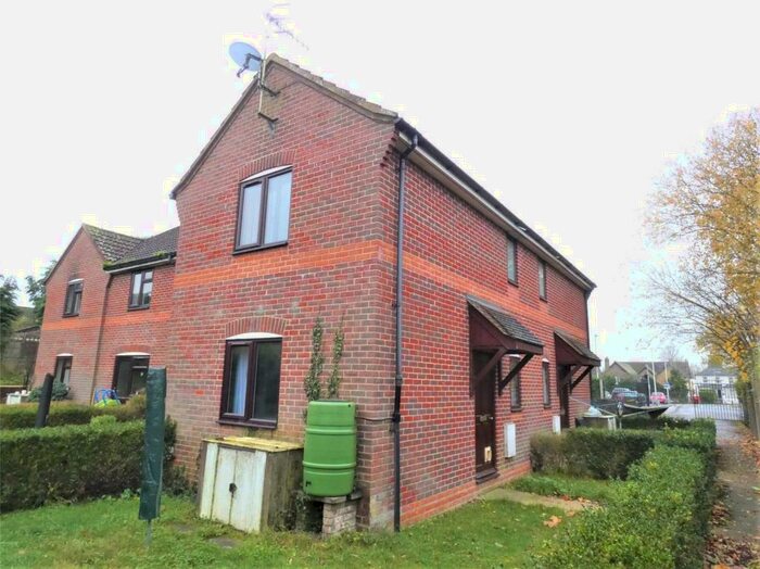 1 Bedroom End Of Terrace House To Rent In Lyss Court, Station Road, Liss, Hampshire, GU33