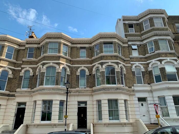 2 Bedroom Flat To Rent In Dalby Square, Cliftonville, Margate, CT9