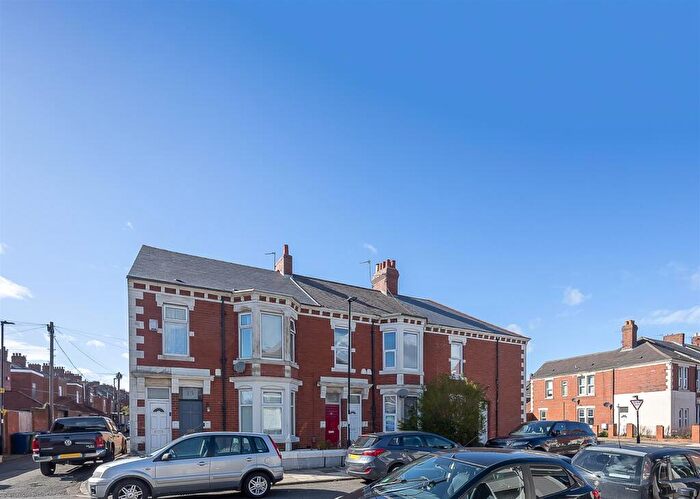 2 Bedroom Flat To Rent In Addycombe Terrace, Heaton, Newcastle Upon Tyne, NE6