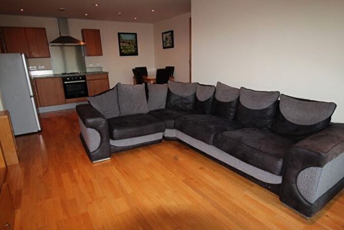 2 Bedroom Flat To Rent In Leeds Street, City Centre, Liverpool, L3