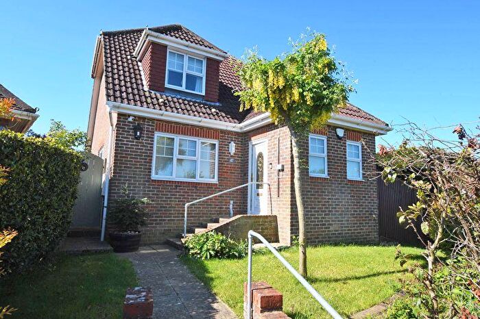 3 Bedroom Detached House For Sale In Downs View Road, Maidstone, ME14