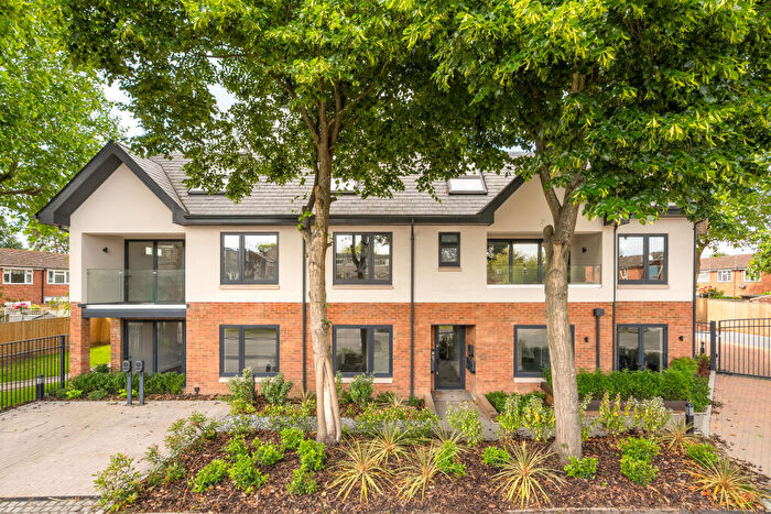 3 Bedroom Apartment For Sale In The Penthouse - Old Kiln Place, Flackwell Heath, HP10