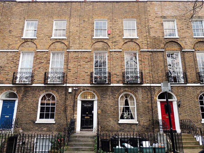2 Bedroom Apartment To Rent In Stonefield Street, London, N1