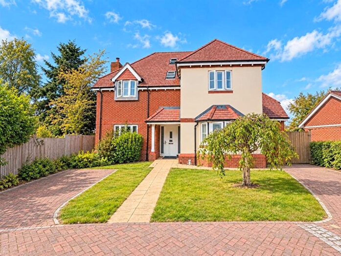 5 Bedroom House For Sale In Cherrywood Gardens, Fair Oak, SO50