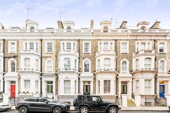 1 Bedroom Flat To Rent In Westgate Terrace, London, SW10