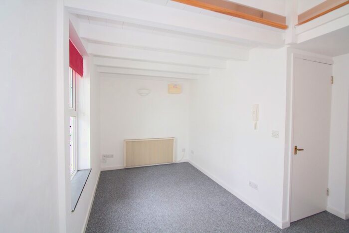 1 Bedroom Flat To Rent In Pednolver Terrace, St. Ives, TR26