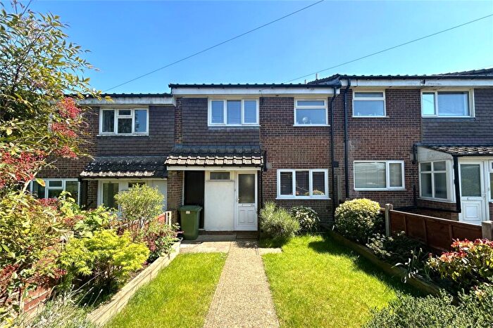 3 Bedroom Terraced House For Sale In Birch Road, Headley Down, Hampshire, GU35