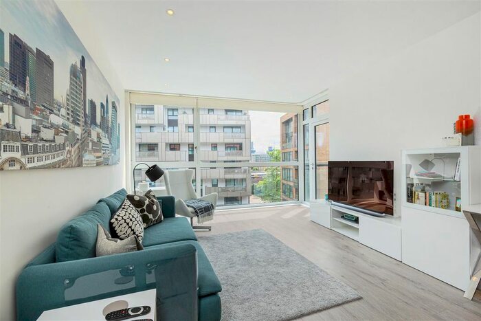 2 Bedroom Flat To Rent In Hepworth Court, Grosvenor Waterside, Gatliff Road, London, SW1W