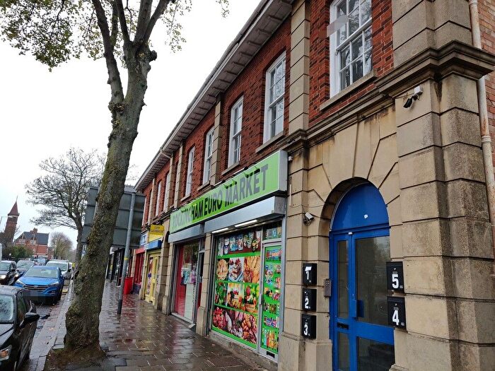 1 Bedroom Flat To Rent In Rockingham Road, Kettering, NN16