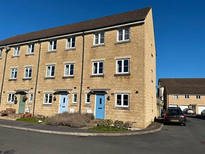 4 Bedroom Terraced House To Rent In Poole Road, Malmesbury, SN16