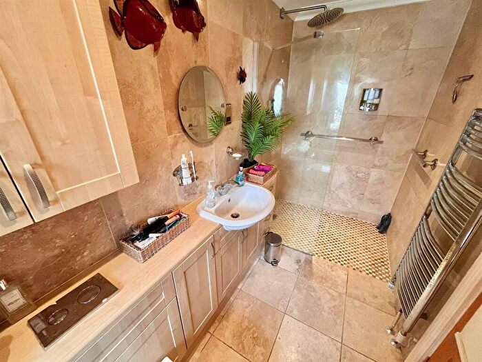 2 Bedroom Detached Bungalow For Sale In Spindrift Close, Winterton-On-Sea, Great Yarmouth, NR29