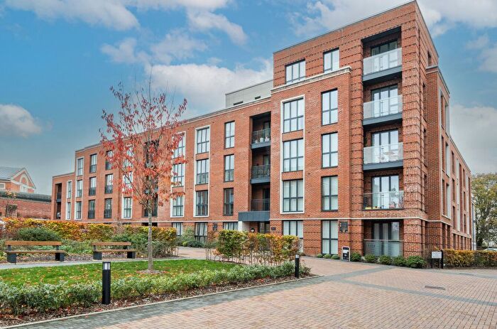 1 Bedroom Flat For Sale In Percival House, Fellowes Rise, Winchester, SO22