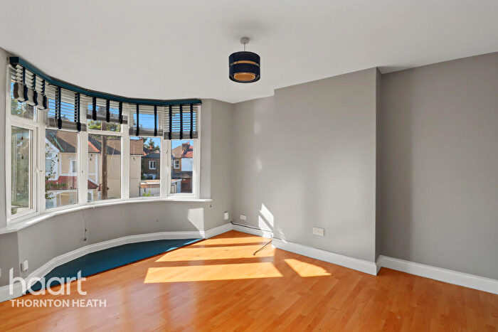 1 Bedroom Flat For Sale In Raymead Avenue, Thornton Heath, CR7
