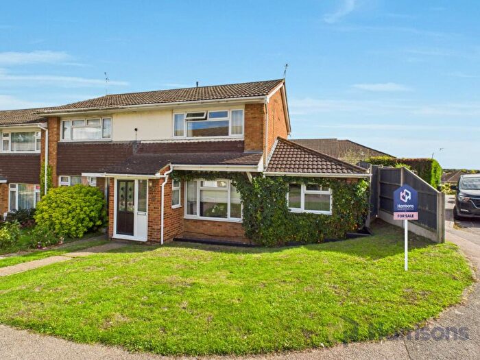 3 Bedroom End Of Terrace House For Sale In Norwood Walk, Sittingbourne, Kent, ME10