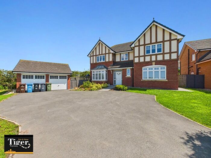 5 Bedroom Detached House For Sale In Kings Close, Staining, FY3
