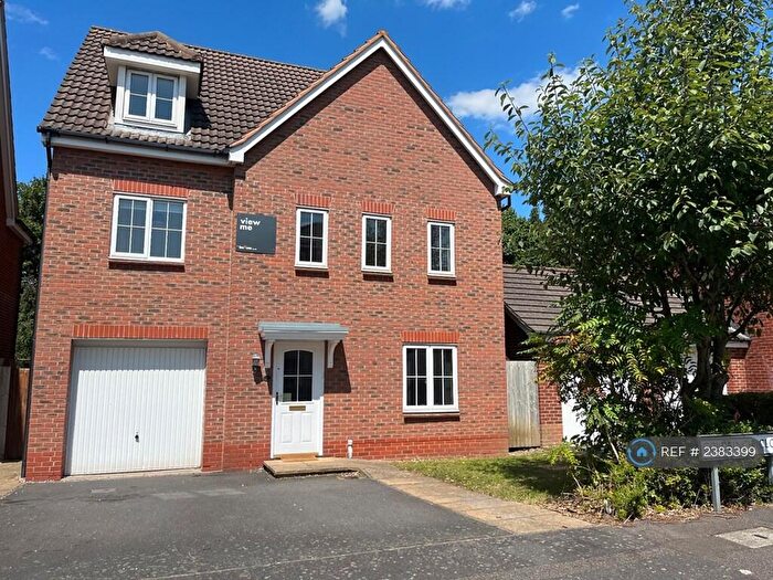 6 Bedroom Detached House To Rent In Goldfinch Close, Loughborough, LE11