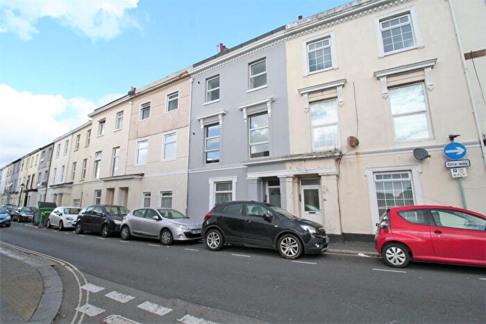 1 Bedroom Flat To Rent In Clifton Place, North Hill, Plymouth, PL4