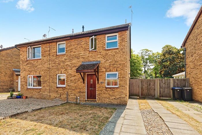 2 Bedroom Semi-Detached House For Sale In The Coppice, Sturry, Canterbury, CT2