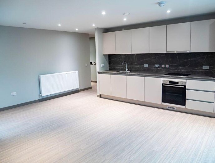 2 Bedroom Apartment To Rent In Candleriggs, Trongate, Glasgow, G1