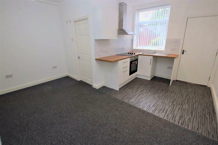 2 Bedroom Apartment To Rent In Rochdale Road, Bury, BL9