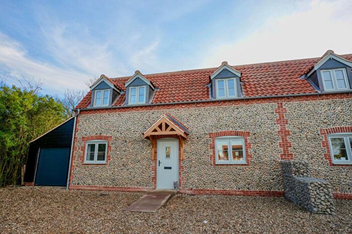 3 Bedroom Semi Detached House To Rent In The Old Scaffold Yard, Sustead, NR11