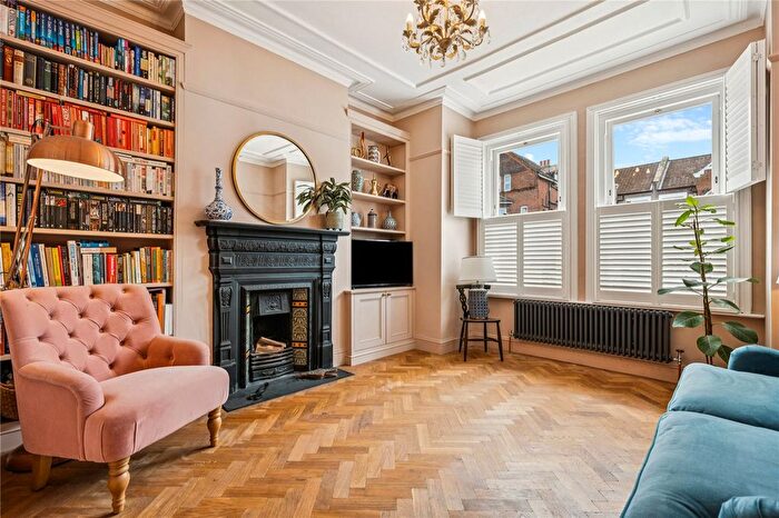 5 Bedroom Terraced House To Rent In Fairmile Avenue, London, SW16